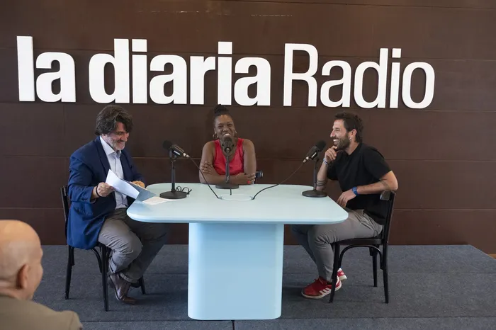 Denise Mota y Brian Majlin, el 11 de marzo, lanzamiento de _la diaria Radio_. · Foto: Alessandro Maradei