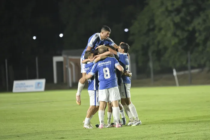 Maldonado, durante el festejo del primer gol del partido por los cuartos de final de la 22° Copa Nacional de Selecciones, el 14 de marzo de 2026. · Foto: Ignacio Dotti