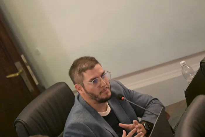 Emmanuel Martínez, durante una sesión de la Junta Departamental de Colonia (archivo, marzo de 2026). · Foto: Ignacio Dotti