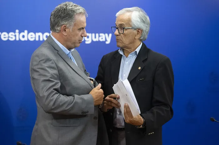 Yamandú Orsi y Juan Castillo (archivo, marzo de 2026). · Foto: Alessandro Maradei