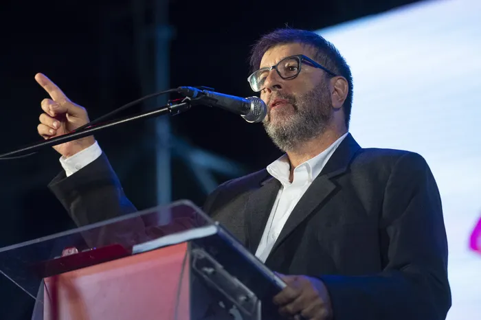 Fernando Pereira, durante el aniversario del Frente Amplio, el 26 de marzo, en la Plaza Lafone. · Foto: Alessandro Maradei