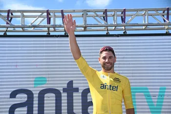 Leonel Rodríguez, el 27 de marzo, en la 81ª Vuelta Ciclista del Uruguay. · Foto: Guillermo Legaria, Agencia Gamba