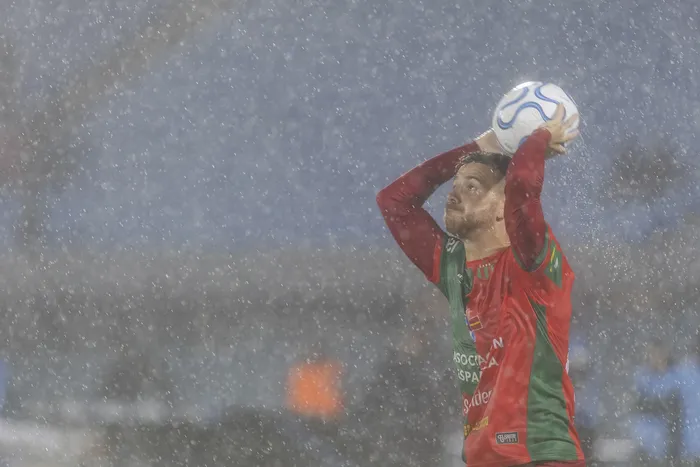 Jairo O’neil, de Boston River, durante el partido ante Sao Pablo, el 7 de abril de 2026, en el Estario Centenario · Foto: Rodrigo Viera Amaral