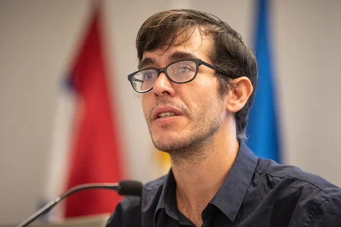 Federico Araya, el 8 de abril de 2026, en la sala IMPO · Foto: Gianni Schiaffarino