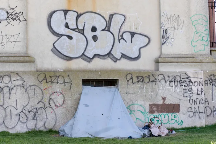 Foto principal del artículo 'Oposición critica que el Mides no haya dado explicaciones sobre la muerte de una persona en situación de calle en Flor de Maroñas' · Foto: Rodrigo Viera Amaral