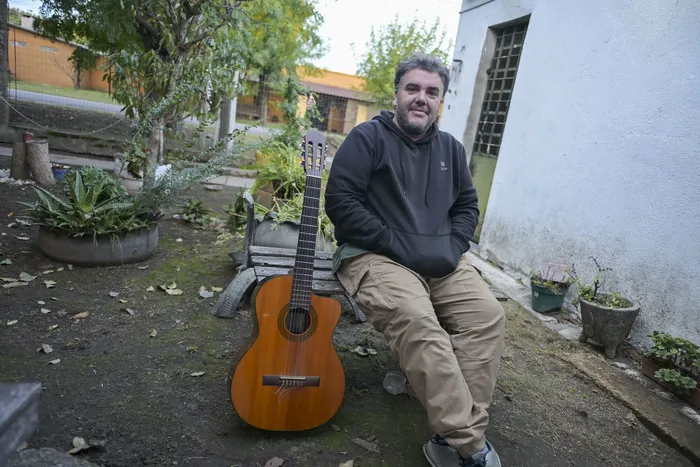 Fernando Cortizo en su casa de Villa Pancha, el 13 de abril · Foto: Ignacio Dotti