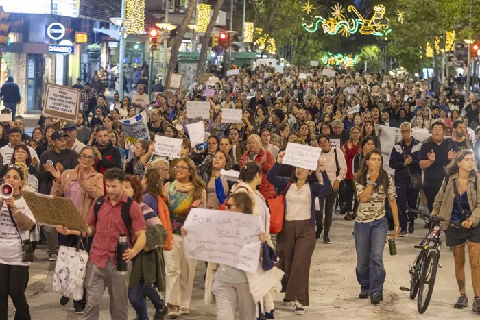 Movilización por Moisés, el 17 de abril, en el centro de Montevideo. · Foto: Rodrigo Viera Amaral
