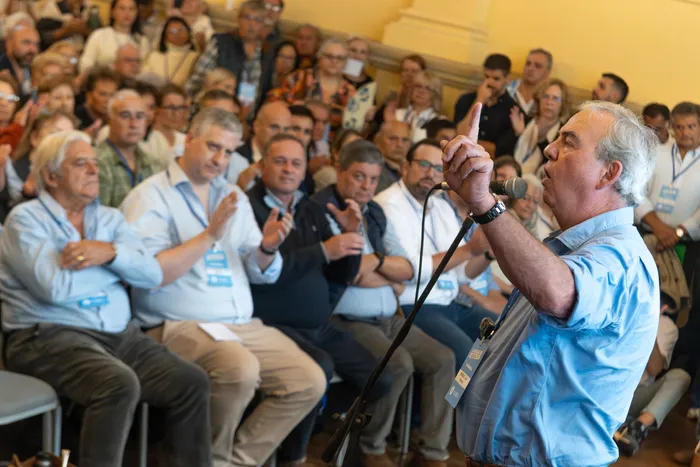 Luís Alberto Heber, el 25 de abril, durante el Congreso de la lista 71, en el Club Español. · Foto: Martin Hernández Müller