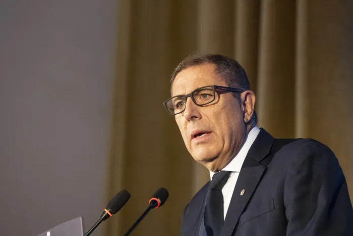 El ministro Gabriel Oddone duranre su disertación en ADM. · Foto: Gianni Schiaffarino