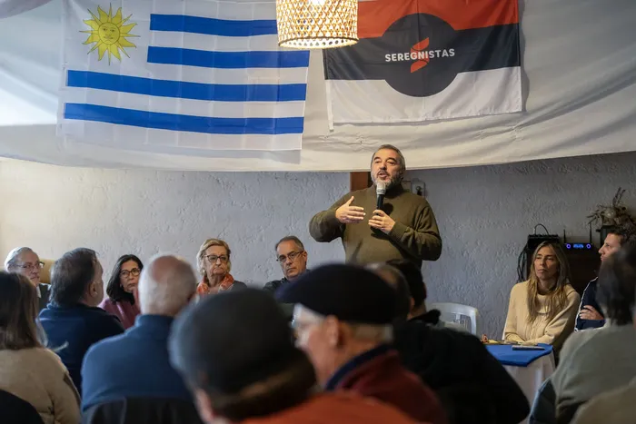 Mario Bergara, durante la primera Agrupación Nacional de Gobierno del sector Seregnistas del Frente Amplio, el sábado 23 de mayo en la chacra Gemona. · Foto: Rodrigo Viera Amaral