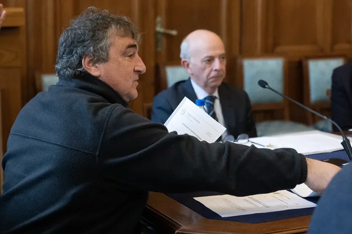 Sergio Botana y Javier García, el 6 de julio, en la Comisión de Defensa del Senado. · Foto: Alessandro Maradei