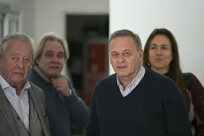 Carlos Moreira, Darío Brugman, María de Lima y Álvaro Delgado, el 7 de julio en el Municipio de Juan Lacaze · Foto: Ignacio Dotti