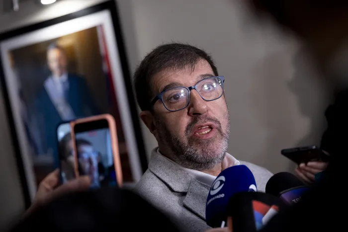 Fernando Pereira, en rueda de prensa en la sede del Frente Amplio, el 10 de julio · Foto: Rodrigo Viera Amaral