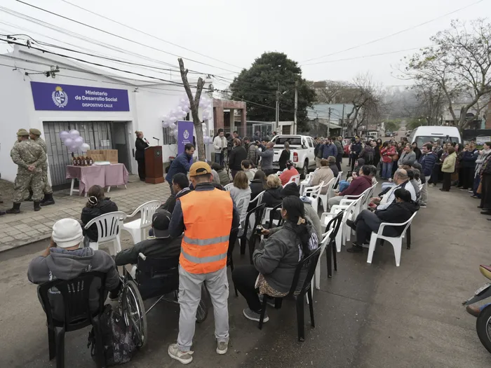 Durante la inauguración del refugio de mujeres en situación de calle (archivo, julio de 2026). · Foto: Ariel Volpi
