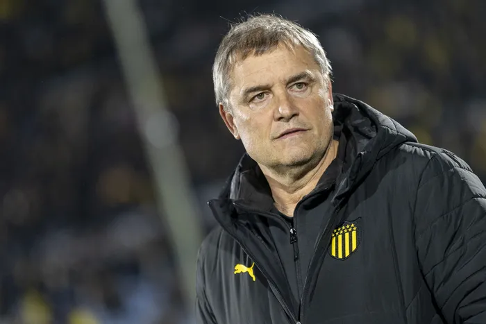 Diego Aguirre, director técnico de Peñarol, el 5 de agosto, en el estadio Centenario. Foto: Rodrigo Viera Amaral