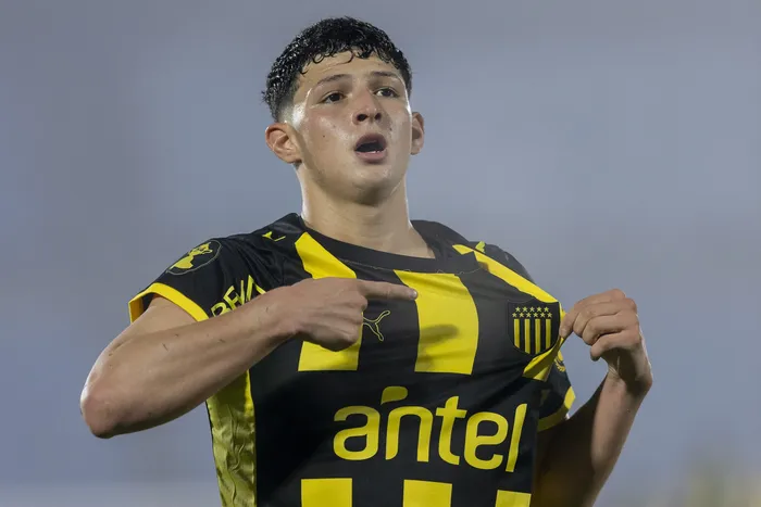 Leonel Jaime, de Peñarol, el 5 de agosto, por la final del torneo intermedio contra Wanderers en el estadio Centenario. Foto: Rodrigo Viera Amaral