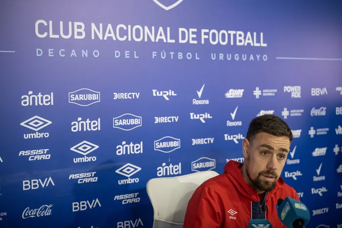 Sebastián Coates, el 18 de agosto, en la ciudad deportiva Los Céspedes. · Foto: Gianni Schiaffarino