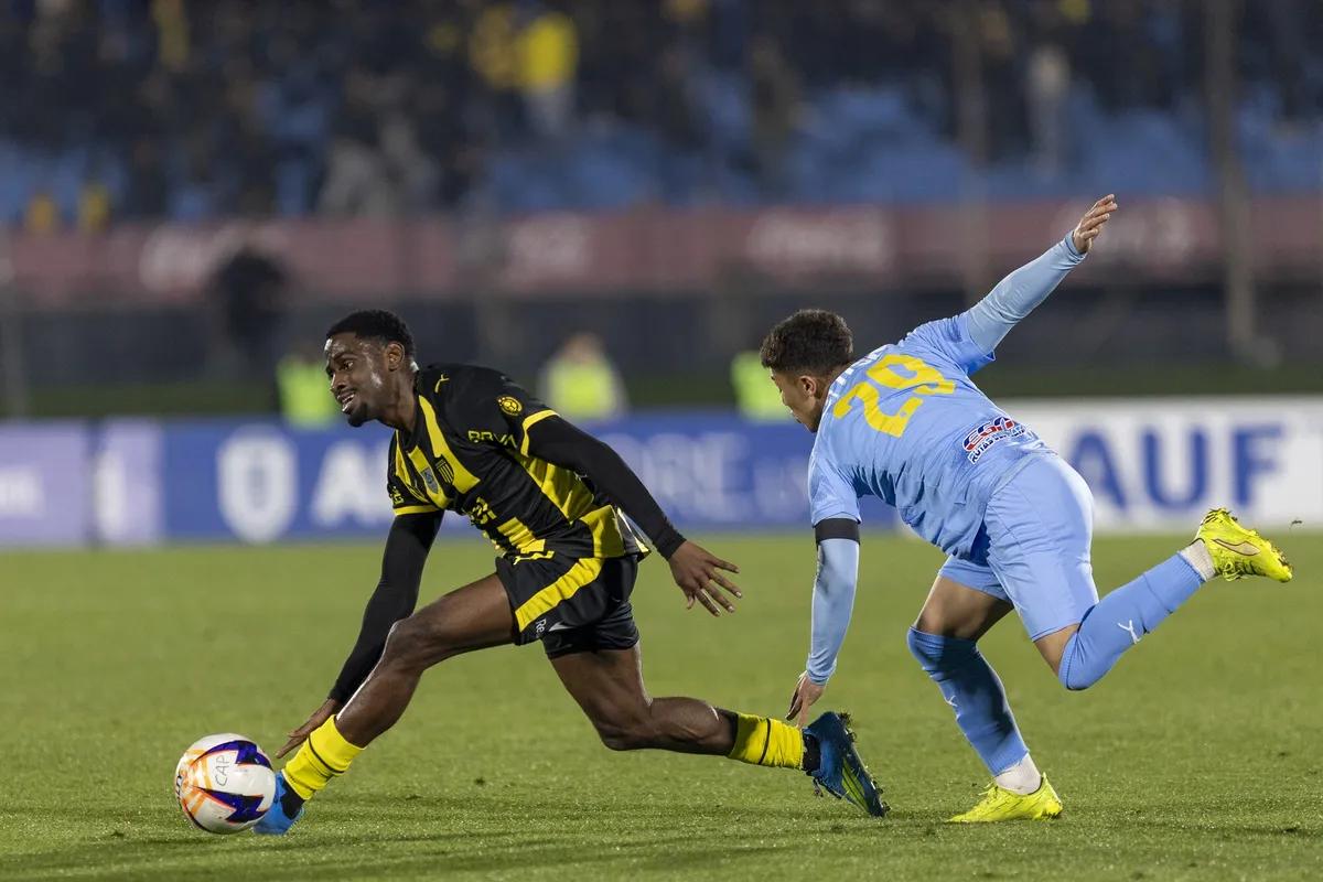 Peñarol Opens Copa Uruguay Campaign with a Win Over Montevideo City Torque