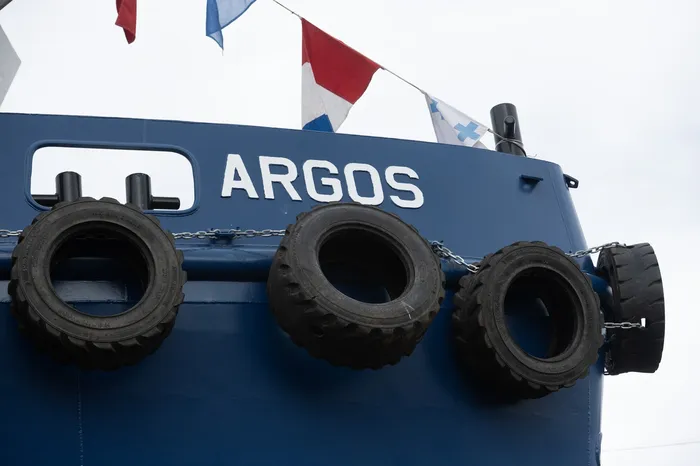Botadura de la embarcación Argos, en el Astillero Montevideo. · Foto: Alessandro Maradei