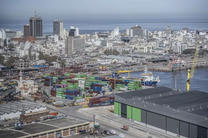 Puerto de Montevideo, el 18 de setiembre · Foto: Inés Guimaraens