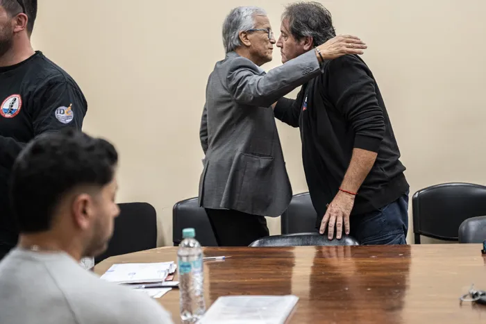 Juan Castillo y Álvaro Reinaldo, el 28 de setiembre, en el Ministerio de Trabajo. · Foto: Ernesto Ryan