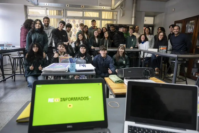 Lanzamiento de Reinformados 2.0 en el Liceo 29. · Foto: Inés Guimaraens