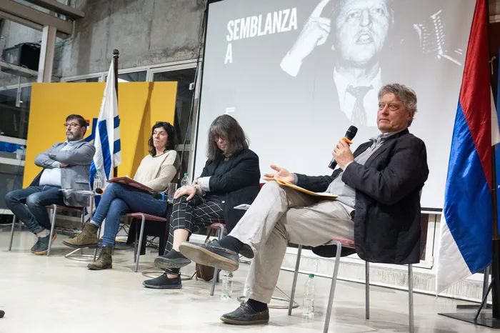 Fernando Pereira, Adriana Barros, Judith Sutz y Rafael Michelini, el 5 de octubre, en La Huella de Seregni. · Foto: Alessandro Maradei