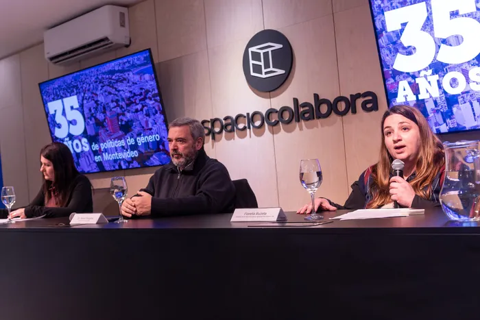 Viviana Repetto, Mario Bergara y Fiorella Buzeta, el 14 de octubre, en el Espacio Colabora. · Foto: Martin Hernández Müller