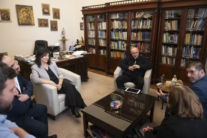 Reunión de la delegación frenteamplista con el cardenal y arzobispo Daniel Sturla en el arzobispado de Montevideo. · Foto: Alessandro Maradei