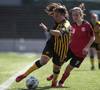 Luisina Pasarello, de Peñarol, e Ivana Larrosa, San Jacinto Rentistas, en el estadio Charrúa. (archivo, setiembre de 2020) · Foto: Ernesto Ryan Luisina Pasarello, de Peñarol, e Ivana Larrosa, San Jacinto Rentistas, en el estadio Charrúa. (archivo, setiembre de 2020) · Foto: Ernesto Ryan