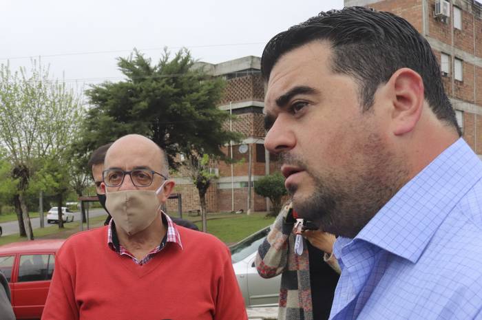 El intendente de Paysandú, Nicolás Olivera, tras votar en las elecciones departamentales, el domingo 27 de setiembre.



 · Foto: Milton Cabrera