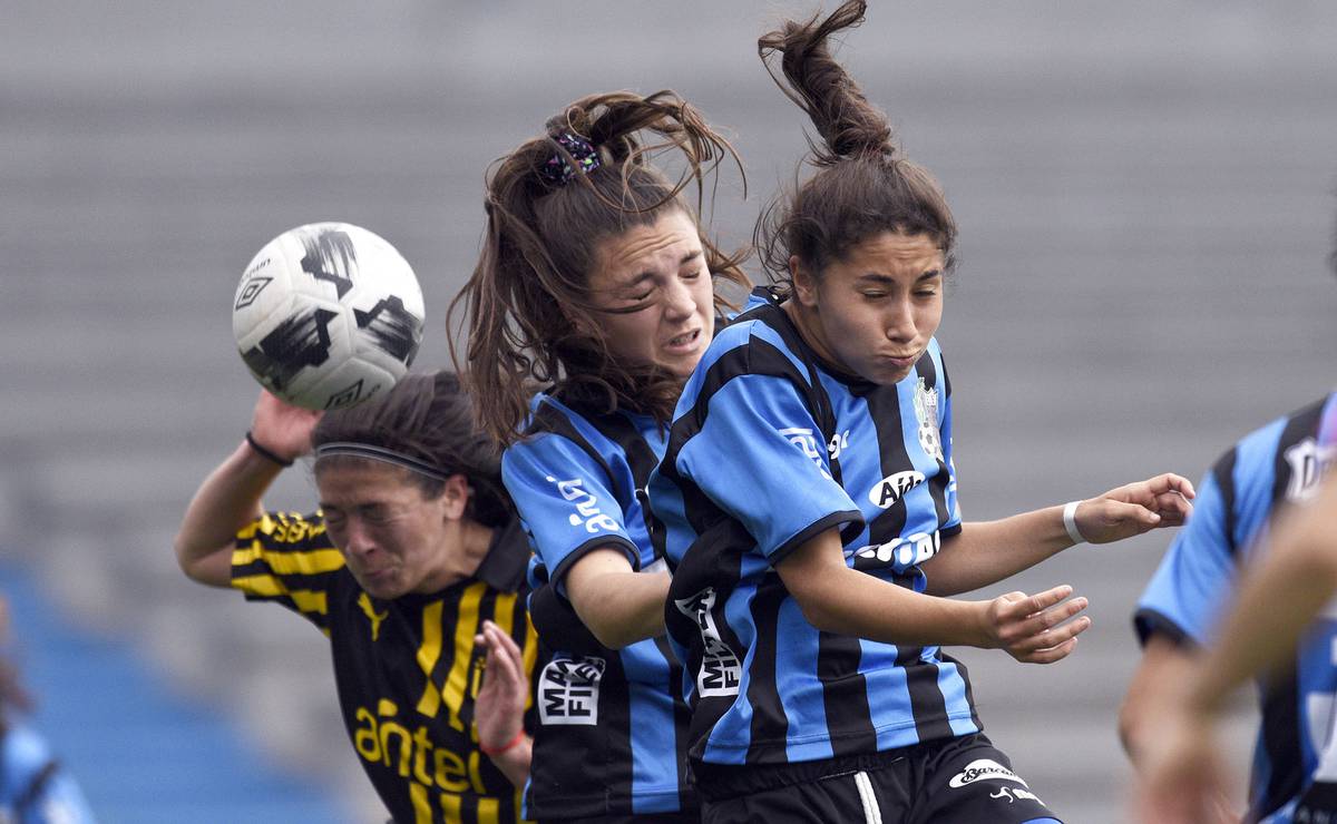 Fútbol Femenino  Peñarol 7-0 River Plate