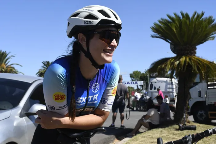 Paola Silva Wynants, de Armonía Cycles, en la prueba de ruta del Campeonato Nacional de Ciclismo, en la ciudad de Rocha (archivo, 2025) · Foto: Sandro Pereyra, Agencia Gamba
