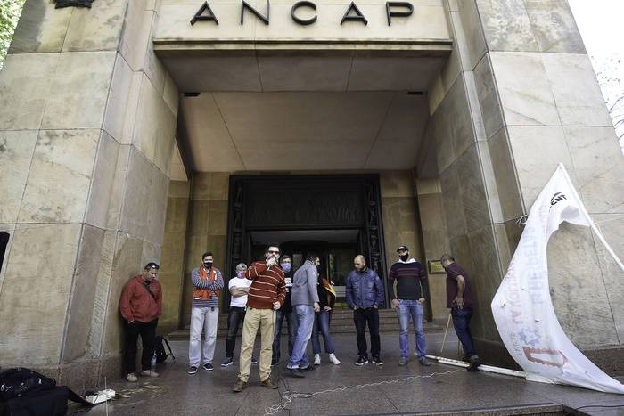 Movilizacion y caravana de FANCAP contra la desmonopolozacion de ANCAP (archivo, marzo de 2021).


 · Foto: Federico Gutiérrez