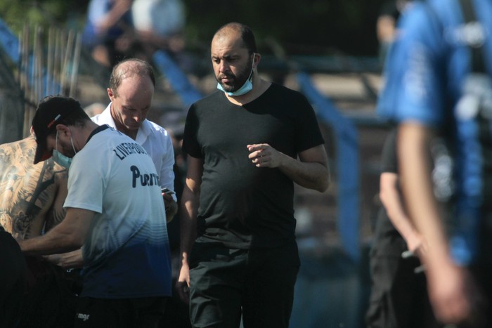Marcelo Méndez, entrenador de Liverpool, durante el partido ante Cerro, por la segunda fecha del Torneo Intermedio, el 22 de octubre de 2020. 


 · Foto: .