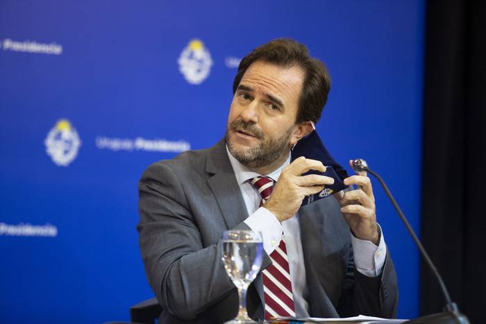 Germán Cardoso, durante una conferencia de prensa en la Torre Ejecutiva, en Montevideo (archivo, abril de 2020). · Foto: .