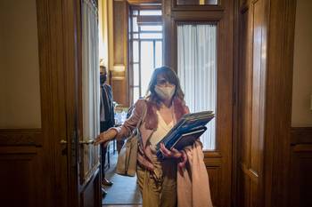 Carmen Asiaín, luego de una sesión en la comisión de Constitución y Legislación del Senado (archivo, junio de 2020). · Foto: Mariana Greif