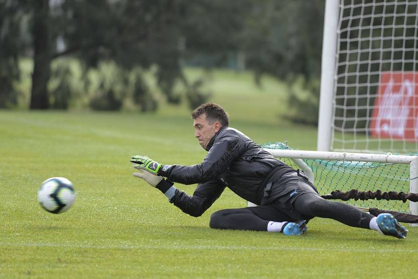 20230206 dep muslera