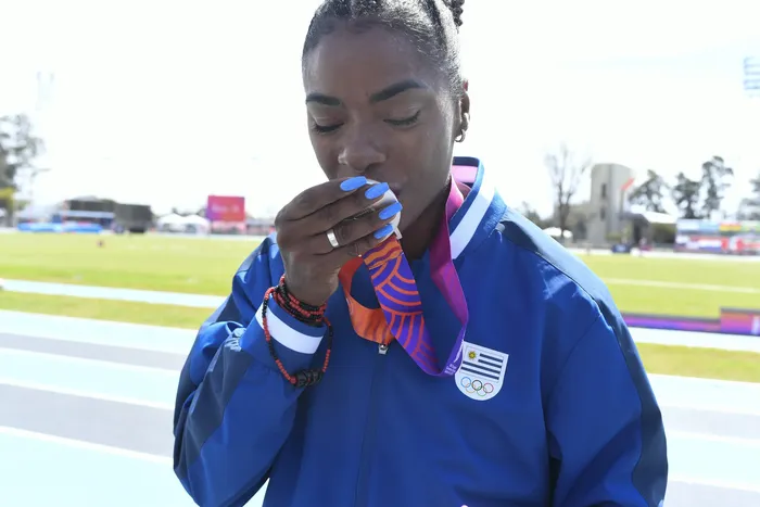 Déborah Rodríguez, el 24 de setiembre, tras obtener la medalla de plata en los XIII Juegos Suramericanos Santa Fe 2026. · Foto: Sandro Pereyra, Agencia Gamba