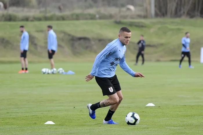 Jonathan Rodríguez durante un entrenamiento de la selección uruguaya. (Archivo, mayo de 2019) · Foto: Federico Gutiérrez