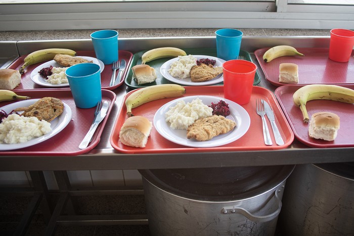 Almuerzo en escuela de Canelones (archivo, 2021). · Foto: Alessandro Maradei