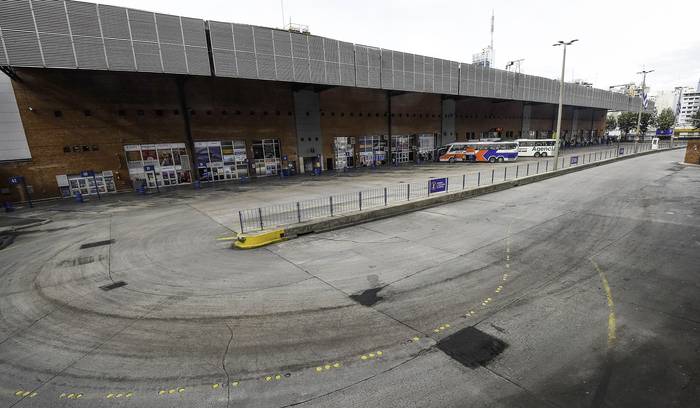 Terminal de ómnibus de Tres Cruces (archivo, julio de 2020)


 · Foto: Federico Gutiérrez
