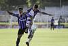 Agustín Dávila, de Liverpool y Fernando Souza, de Fénix, el sábado 6 de febrero en el Parque Capurro. · Foto: Federico Gutiérrez Agustín Dávila, de Liverpool y Fernando Souza, de Fénix, el sábado 6 de febrero en el Parque Capurro. · Foto: Federico Gutiérrez