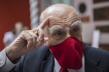 Julio Maria Sanguinetti este miércoles, en la Casa del Partido Colorado. · Foto: .