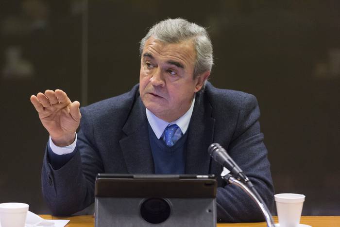 Jorge Larrañaga, durante su presencia en la Comisión Especial Bicameral del Sistema Carcelario. (archivo, junio de 2020) · Foto: .