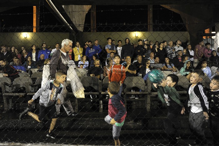 Durante un partido entre Lavalleja y Canelones del Este, por la Copa Nacional de Selecciones en el estadio Juan Antonio Lavalleja de Minas (archivo, enero de 2019). · Foto: Fernando Morán