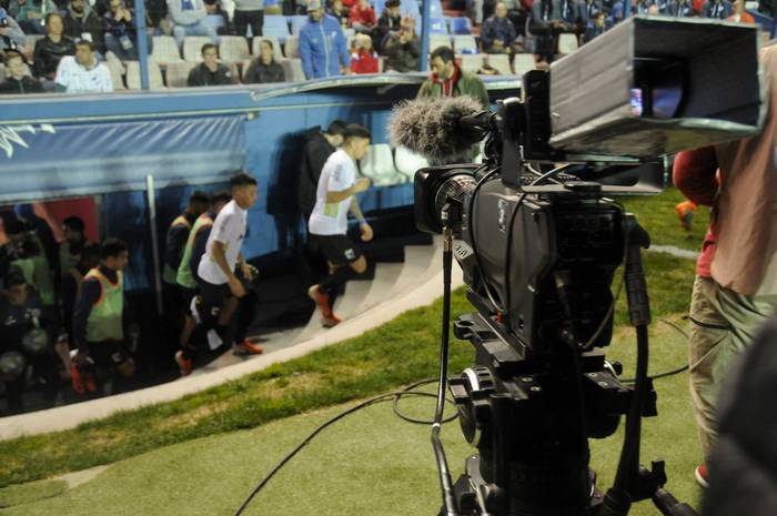 Foto principal del artículo 'Medios de prensa manifestaron su disconformidad con futbolistas que no dieron entrevistas pospartido este fin de semana' · Foto: Sandro Pereyra