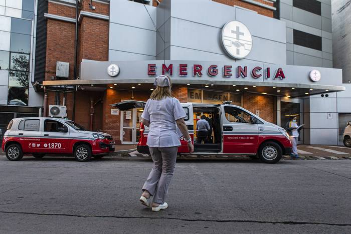 Emergencia del Hospital Juan Pablo Segundo del Circulo Católico de Obreros, el martes 13. 



 · Foto: .