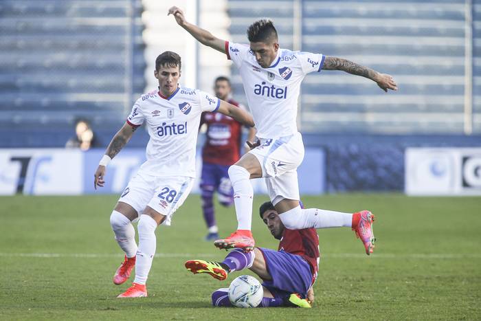 Nacional goleó 3-0 Wanderers con triplete de Gonzalo Bergessio por el  Campeonato Uruguayo, Deportes