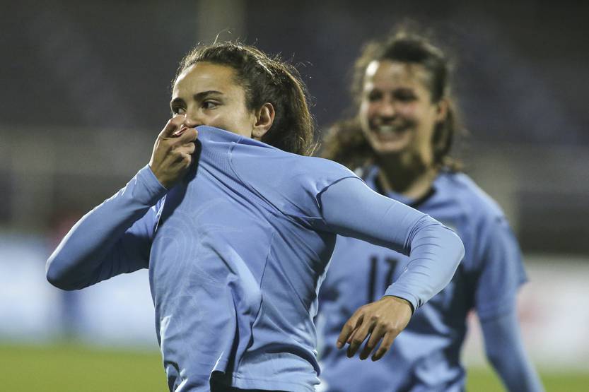 20220615 uruguay femenino